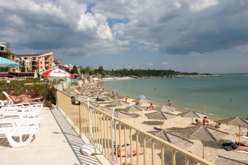 Harmony Beach Family Hotel Nesebar Exterior foto